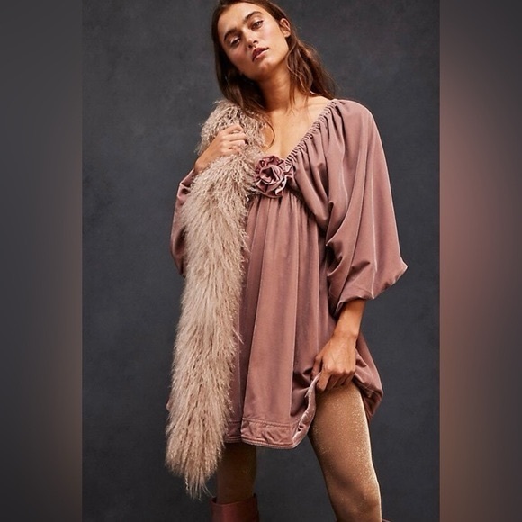 Free People Dresses & Skirts - FREE PEOPLE Fortia Velvet Mini Dress Winter Bloom Dusty Rose Pink
